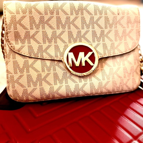 Michael Kors MK Monogram Fulton Crossbody - Picture 3 of 14